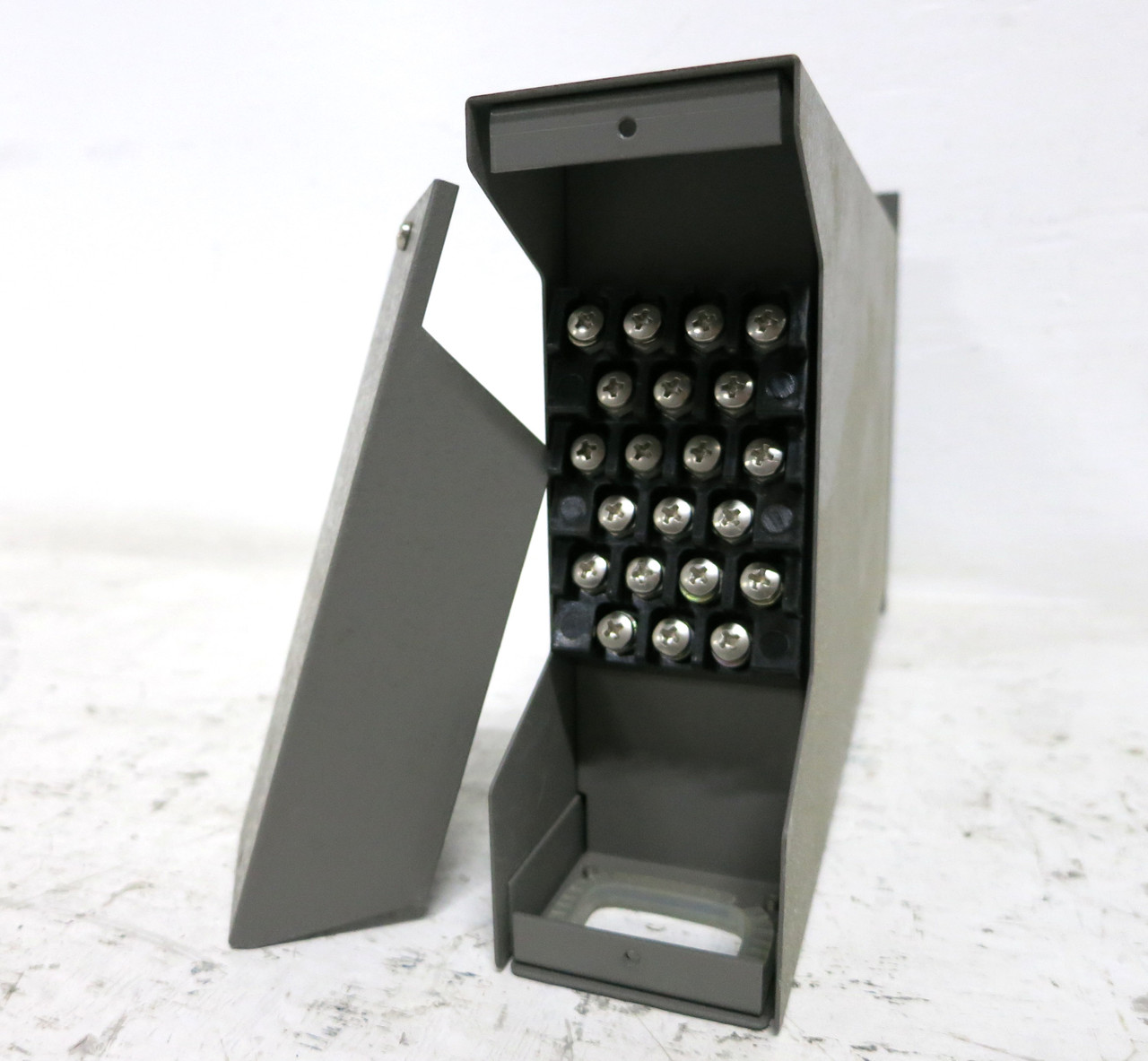 Yamatake Honeywell 82407256 Rate of Change Limiter PLC Module Board (DW3756-16)