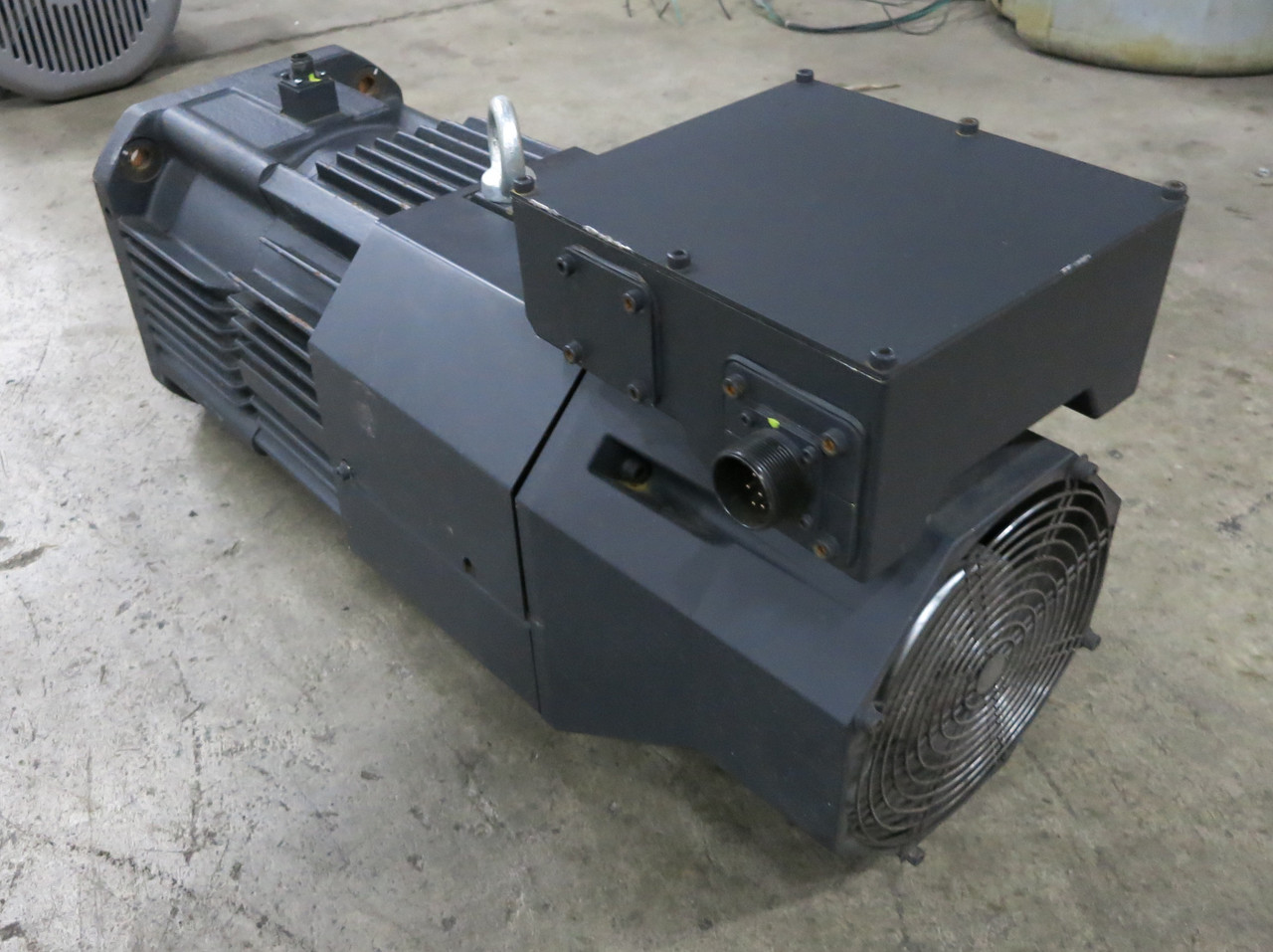 Mitsubishi HA-LFS22K24B AC Servo Motor 22 kW 2000 RPM 266V 57A 3PH HALFS22K24B (DW3766-1)