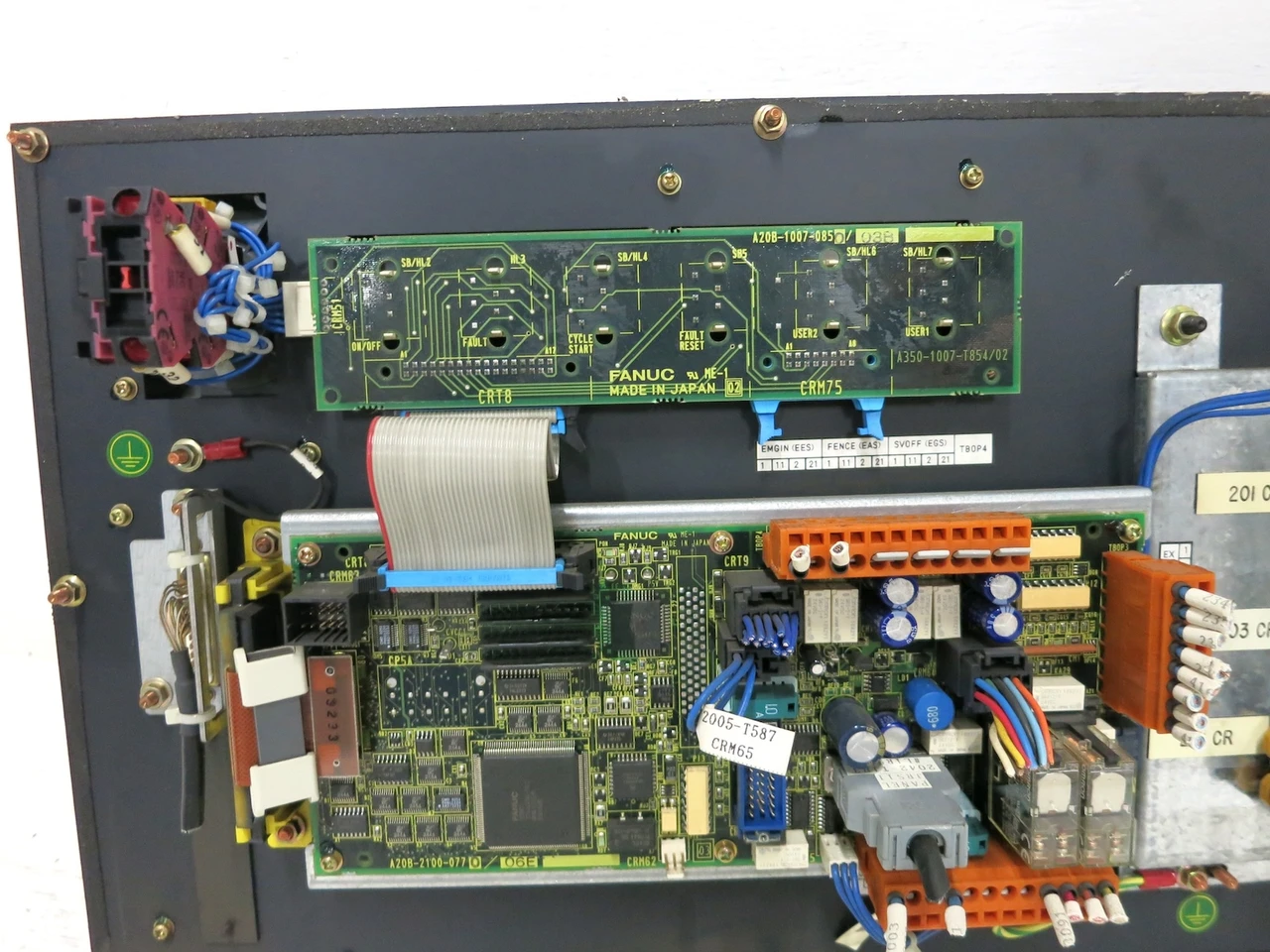 GE Fanuc System R-J3iB Operators Panel A20B-2100-0770 + A20B-1007-0850 Control (DW3802-4)