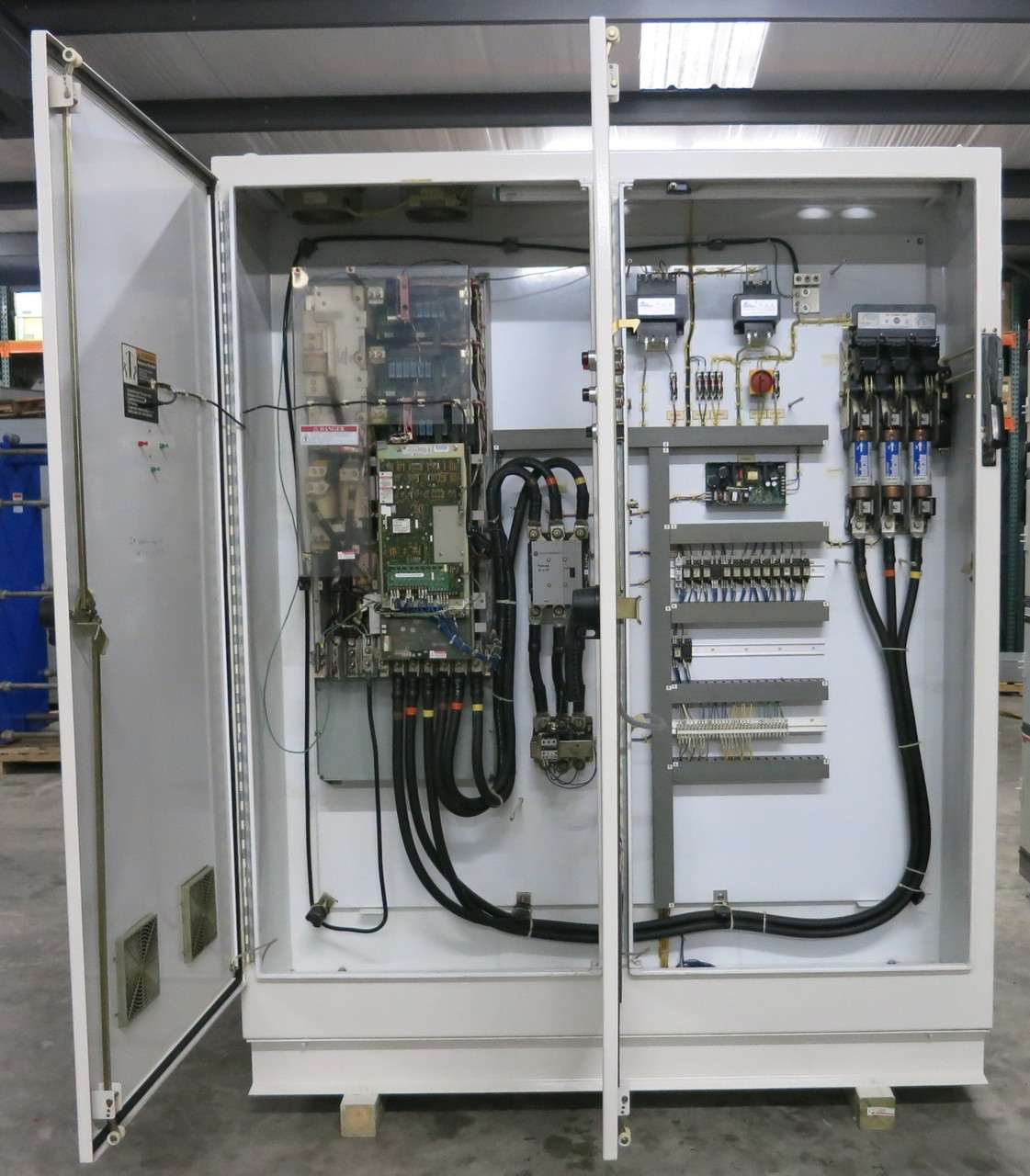 Allen Bradley 1336S-B250-AN-EN4-HA2-L5 250 HP AC VS Drive 480V 1336SB250 250HP (GA0800-3)