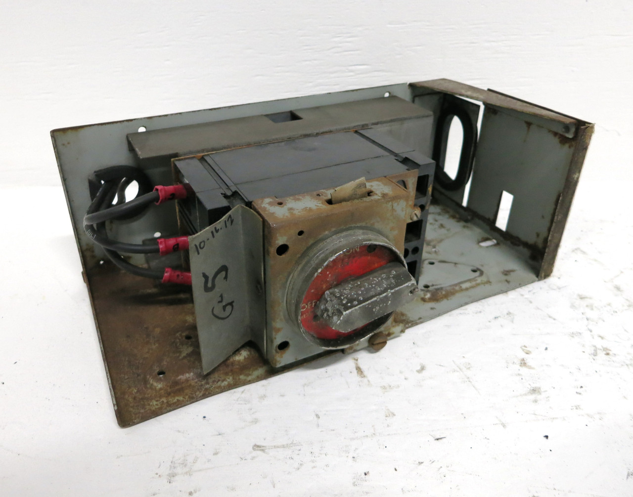 GE 7700 30A Breaker Feeder 6" MCC Bucket 30 Amp General Electric (DW3957-8)