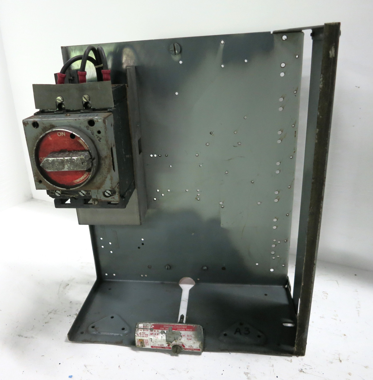 GE 7700 50A Breaker Feeder 18" MCC Bucket 50 Amp General Electric (DW3964-1)