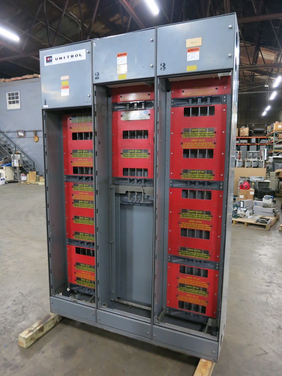 F10 Unitrol 600/400 Amp 480V 3x Section MCC Motor Control Center 3PH 600A 400A (DW3985-1)