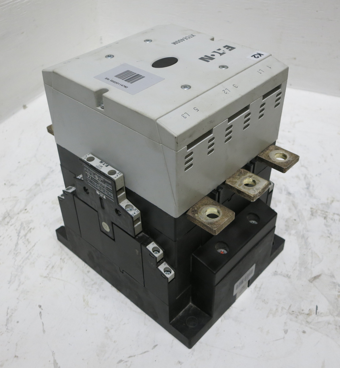 Eaton XTCE400M 400A Motor Contactor 24-48VDC Coil 300 HP @ 460V 3P XTC(E)(S)400M (GA0868-2)