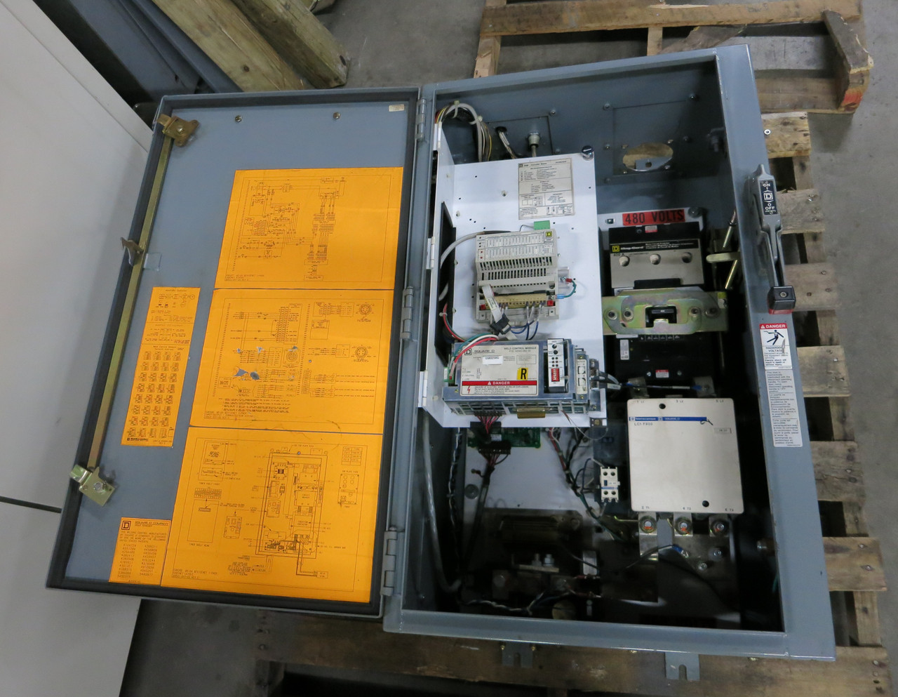 Image of Square D EQ5300 8993 Resistance Weld Control 400A Breaker LC1F400 Contactor