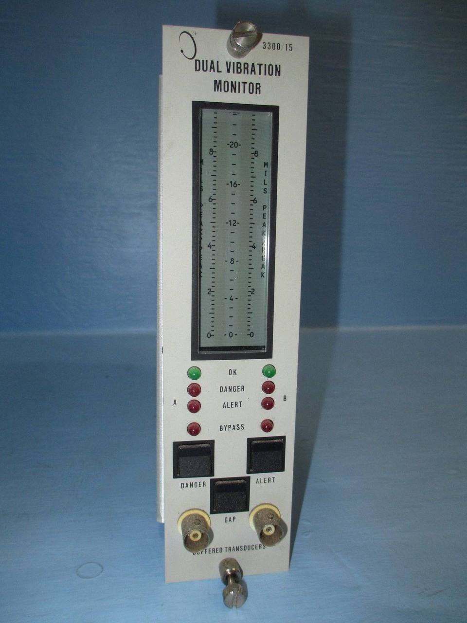 Bently Nevada 3300/15 Dual Vibration Monitor 3300/15-03-01-01-00-00-00 78392-01 (EBI0499-5)