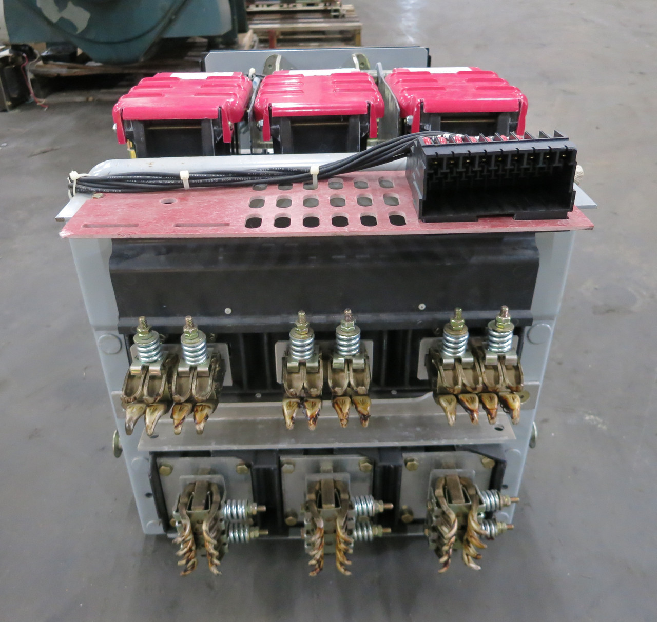 GE WPH-16 WavePro 1600A Air Breaker w/ LSI Power+ Trip J116LSIT1R 1600 Amp (DW4207-1)