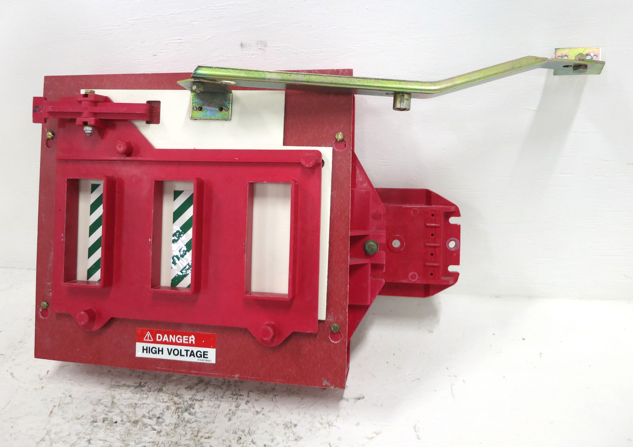 Cutler Hammer Ampgard 400A Isolating Switch Line Stab Assembly w Shutter SJA/SJS (DW4212-7)