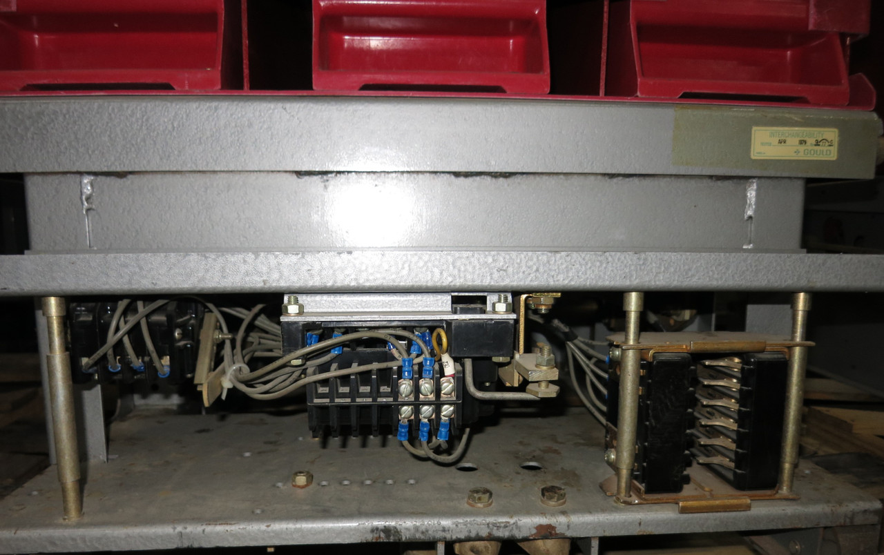 Gould ITE 15/13.8 kV 1200A Type 15HK 05-B Power Circuit Breaker 15kV Rate 4/79 (GA0986-5)