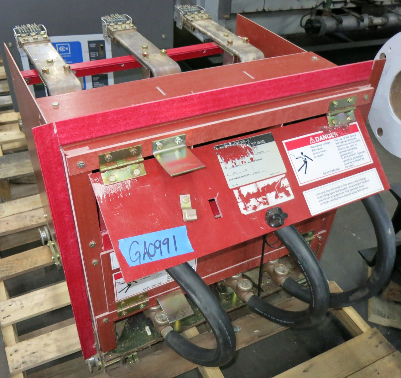 Image of Westinghouse 1200/2000A Manual Ground Test Device VCP-W 691C607G01 3777A34H01 T