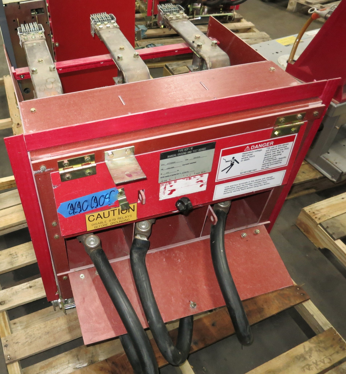 Westinghouse 1200/2000A Manual Ground Test Device VCP-W 691C607G01 3777A34H01 B (GA0992-1)