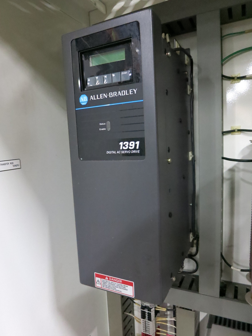 Allen Bradley 1391-DES45-DI Digital Servo Drive Cabinet AC VS DES 1305-BA06A-HA2 (DW4222-1)