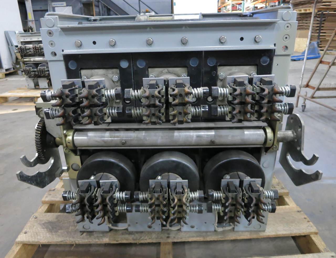 GE AKR-6D-75 3200A MO Circuit Breaker RMS-9 LS Trip Unit TR2SX Plug 3200 Amp (DW4314-1)
