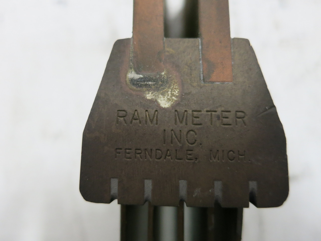 RAM Meter 1000A 50 MV Copper Current Shunt Bus-Type 1000 Amp Meter 50MV DC (DW4356-3)