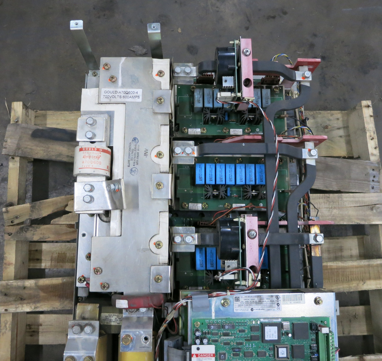 Allen Bradley 1336T-B250-AN-GT2EN-HA2-L6 Force VS Drive 250 HP 480V (FOR PARTS) (DW4370-1)