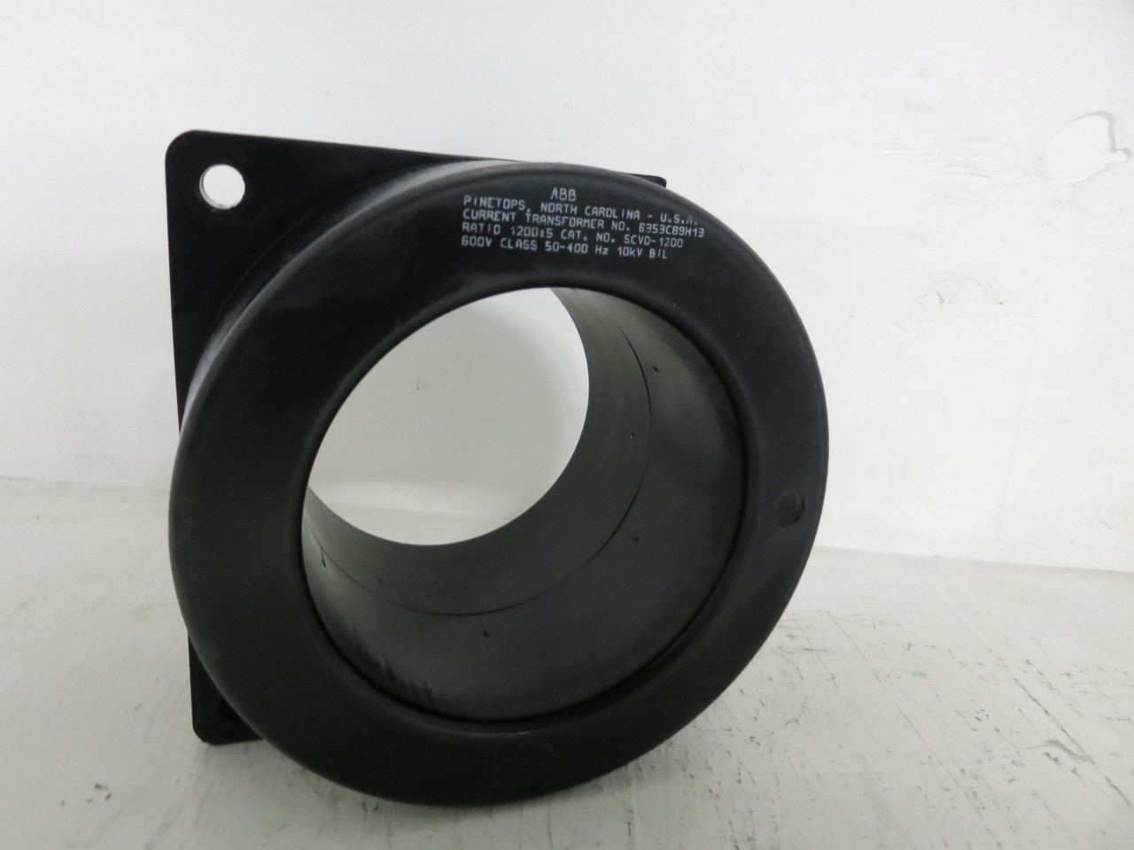 Image of ABB SCVD-1200 6353C89H13 Current Transformer Ratio 1200:5 600V CT 50-400 Hz