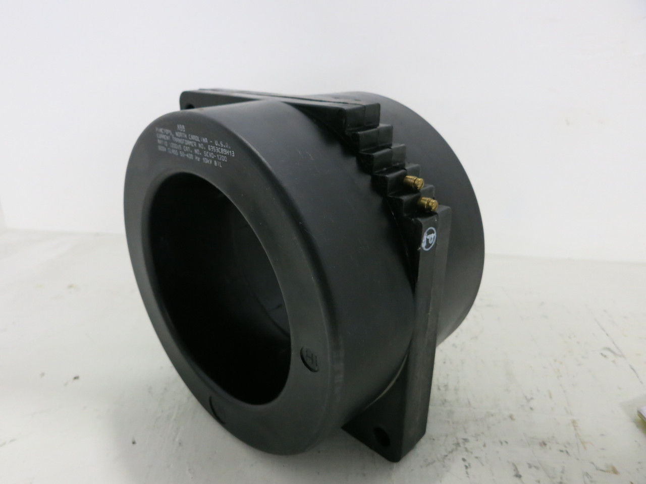 ABB SCVD-1200 6353C89H13 Current Transformer Ratio 1200:5 600V CT 50-400 Hz (GA1053-22)