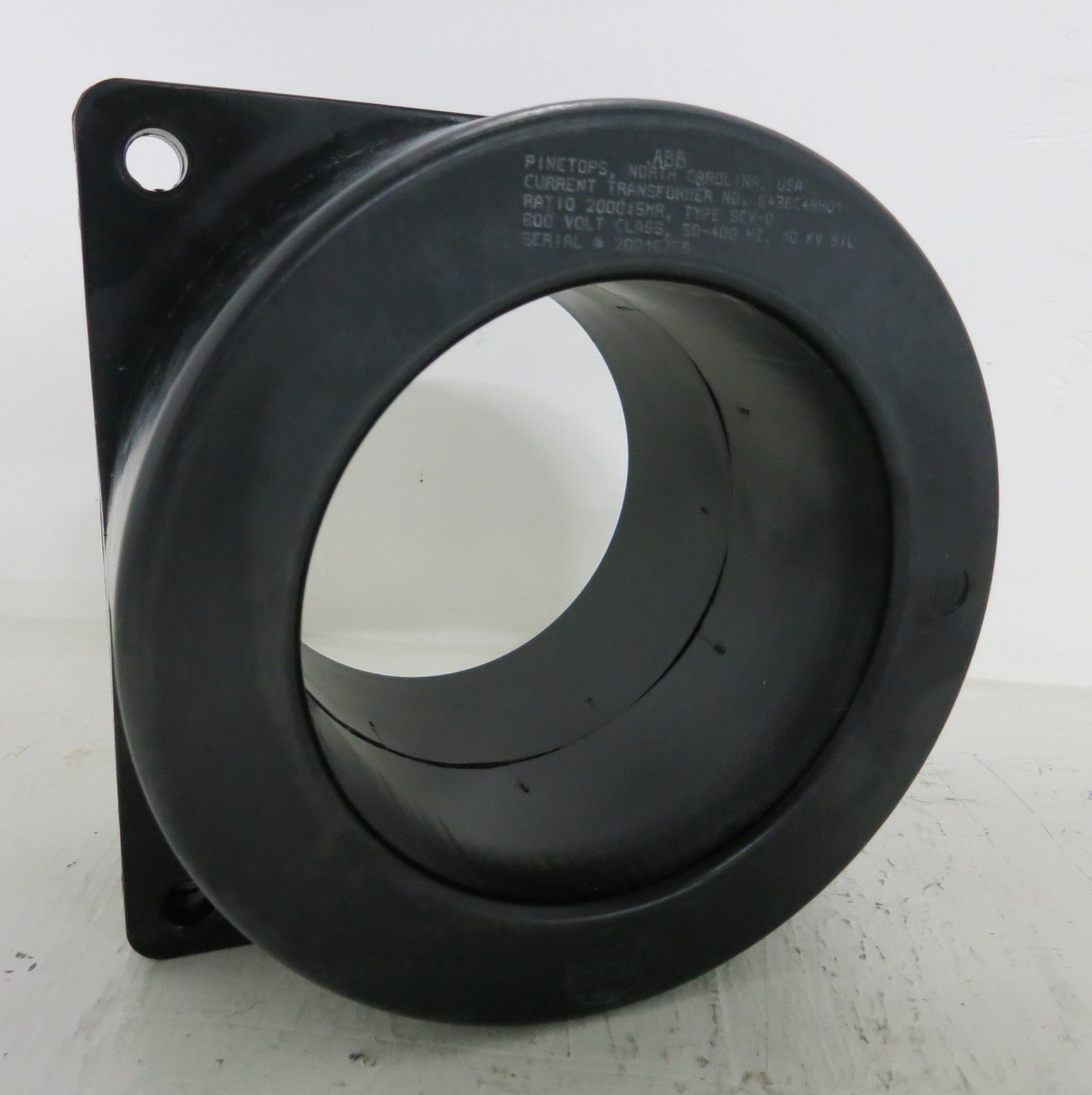 ABB SCV-D 6436C48H01 Current Transformer Ratio 2000:5MR 600V CT 50-400 Hz (GA1054-15)