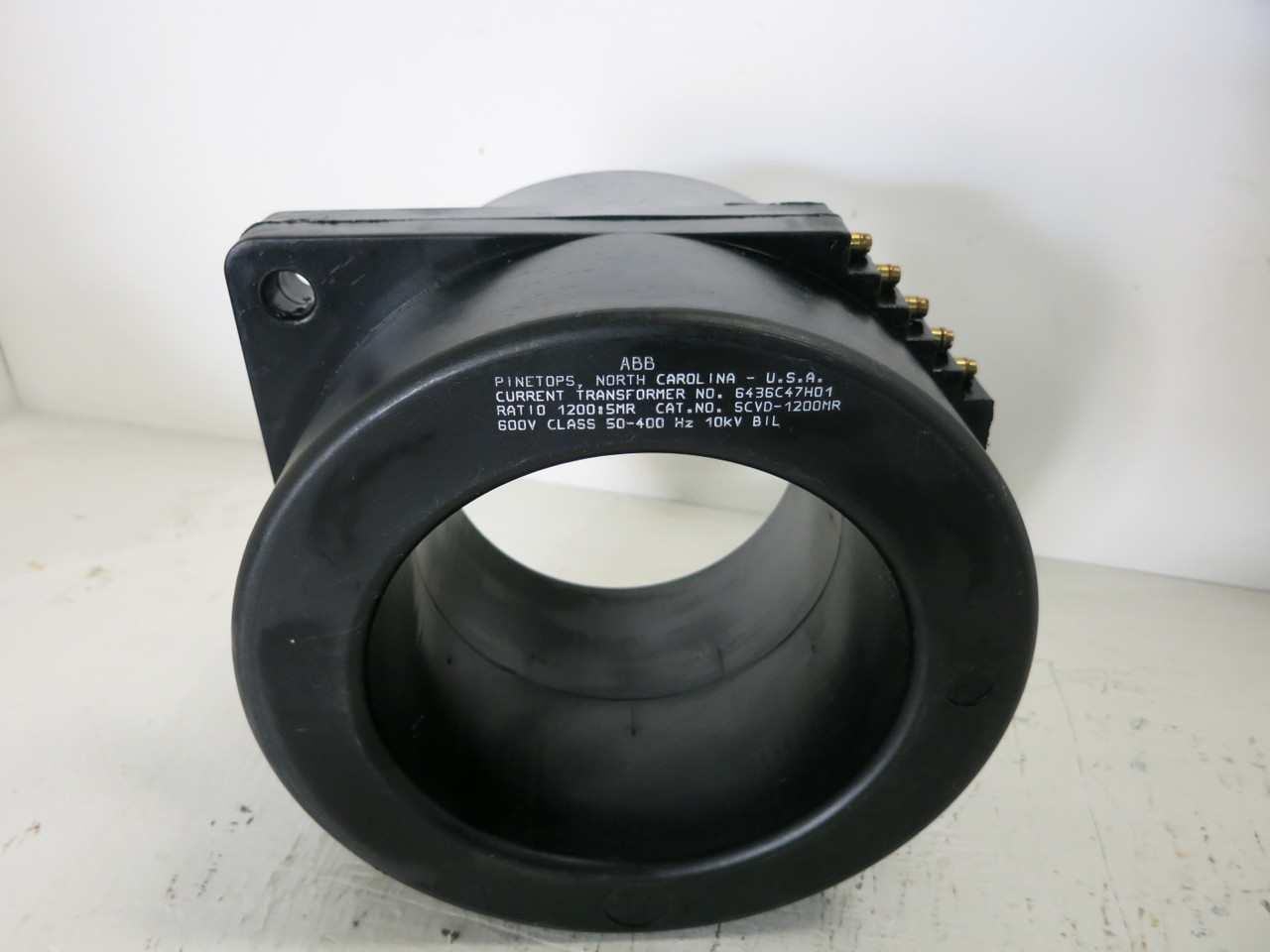 ABB SCVD-1200MR 6436C47H01 Current Transformer Ratio 1200:5MR 600V CT 50-400 Hz (GA1050-9)