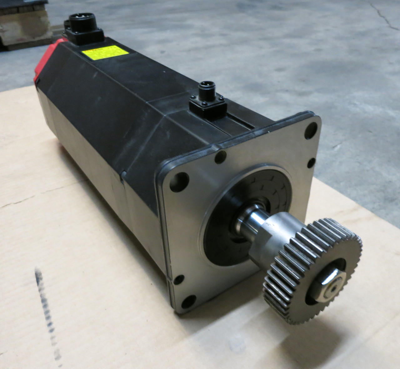 Fanuc A06B-0152-BB675 AC Servo Motor a30/2000 194V 4.5kW 15A 2000 RPM 133 Hz 3PH (DW4407-1)