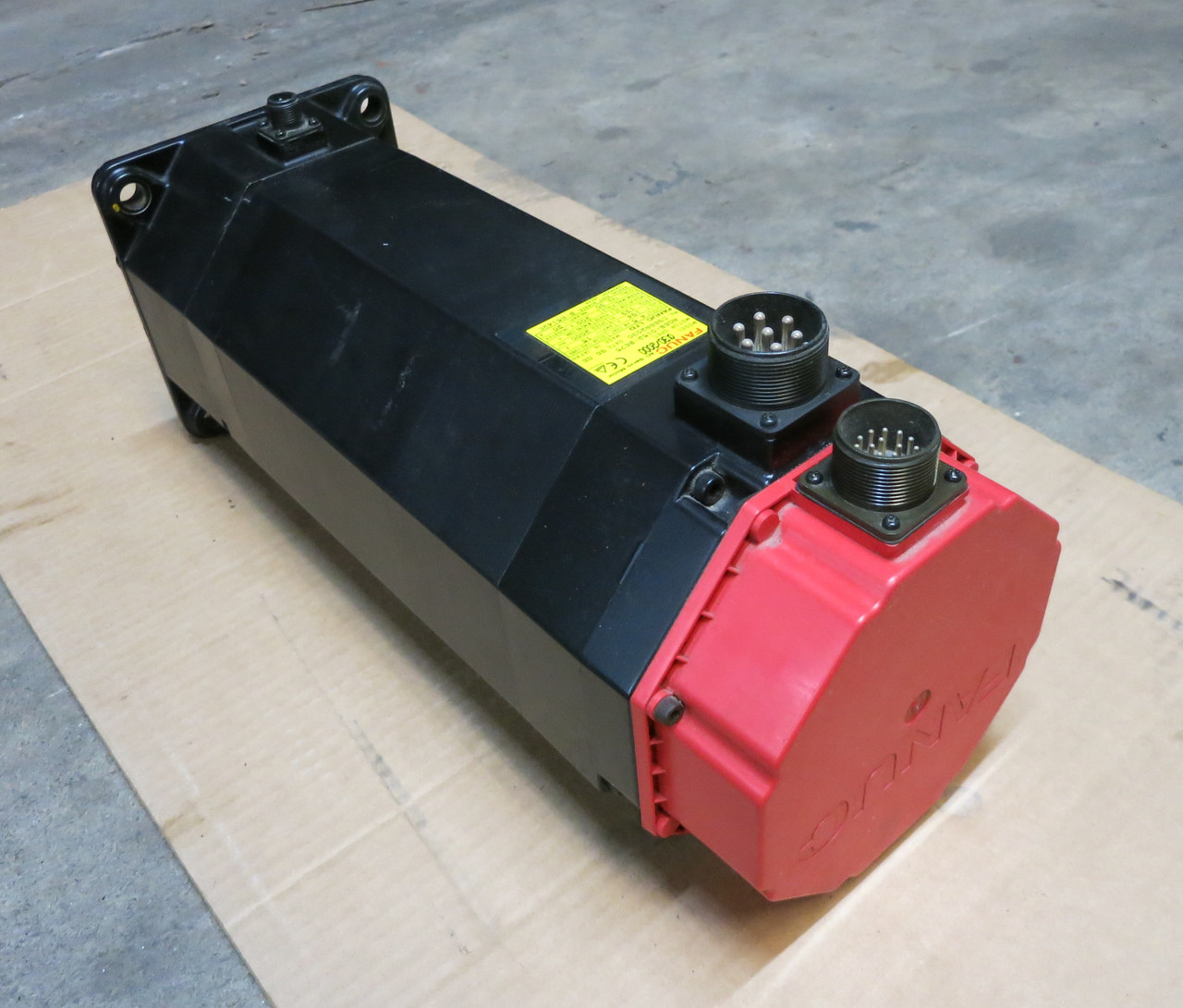 Fanuc A06B-0152-BB675 AC Servo Motor a30/2000 194V 4.5kW 15A 2000 RPM 133 Hz 3PH (DW4407-1)