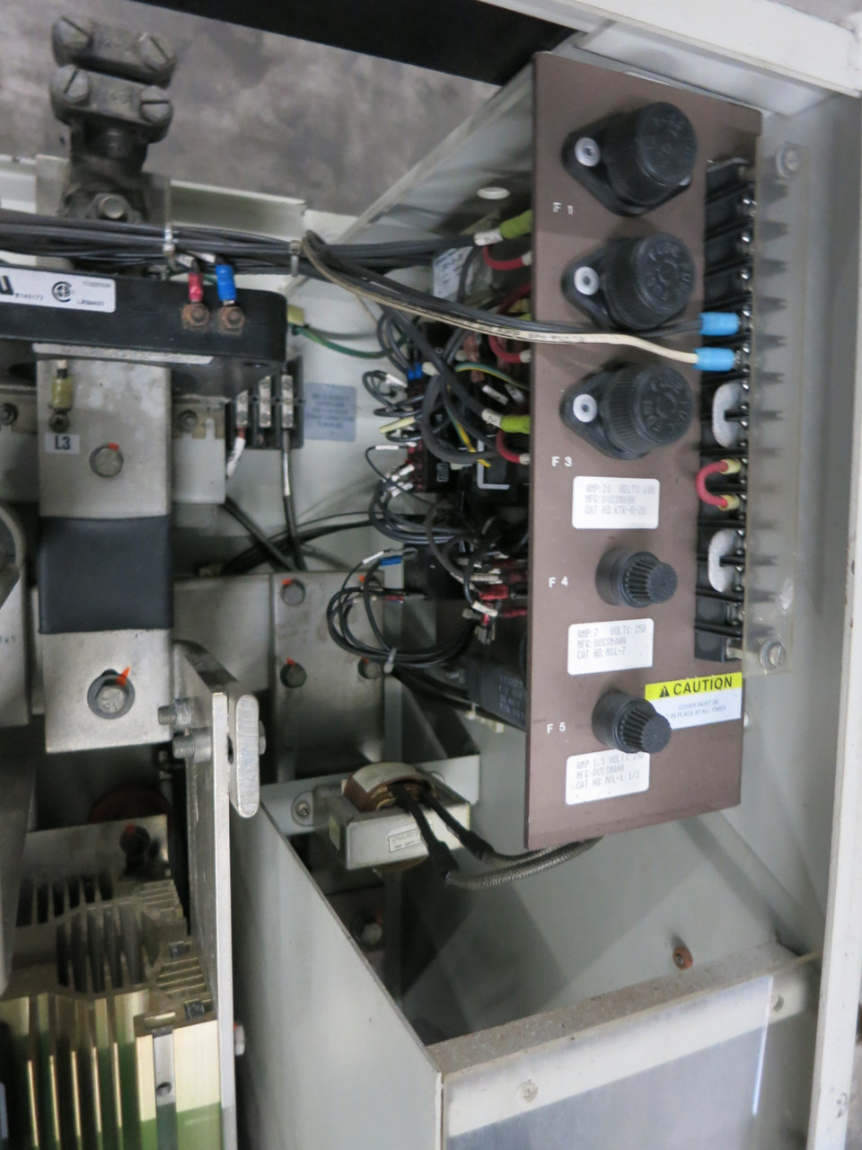 Allen Bradley 1395-B81N-E2-P30 Ser B 300 HP / 223.8 kW DC Controller Drive AB (GA1070-1)