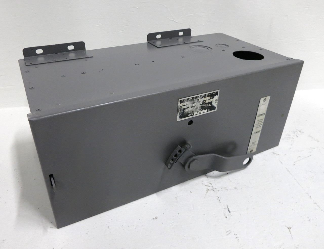 Continental PCB-3225-36 225A 480V Breaker Bus Plug Switch 225 Amp BD ITE Gould (DW4481-1)