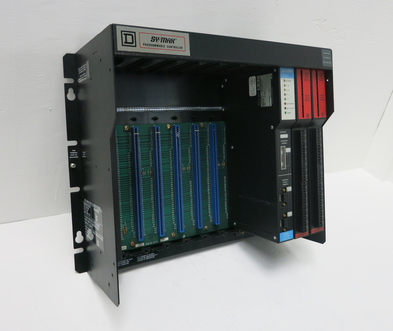 Square D Sy/Max Class 8030 Type RRK-200 30618-500-51 9-Slot Rack/Chassis Series E2 (BJ0033-2)
