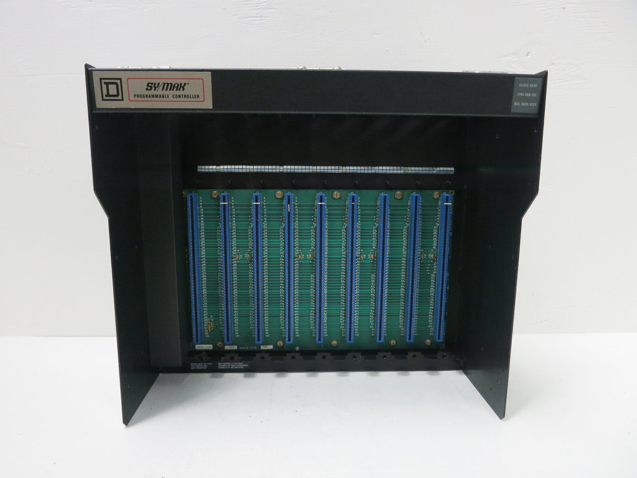 Square D Sy/Max Class 8030 Type RRK-200 30618-500-51 9-Slot Rack/Chassis Series E2 (BJ0033-2)