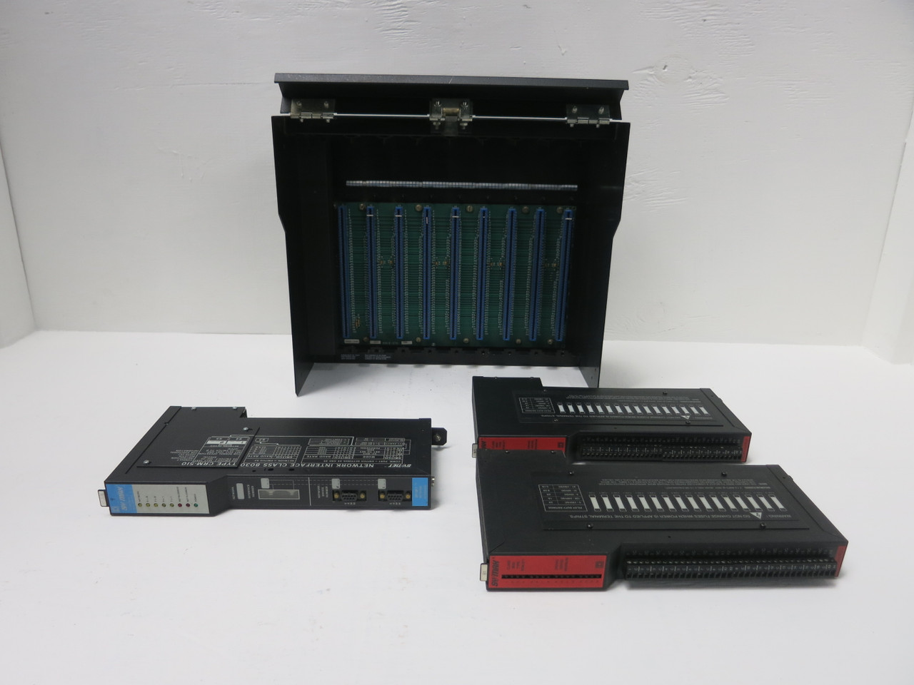 Square D Sy/Max Class 8030 Type RRK-200 30618-500-51 9-Slot Rack/Chassis Series E2 (BJ0033-2)