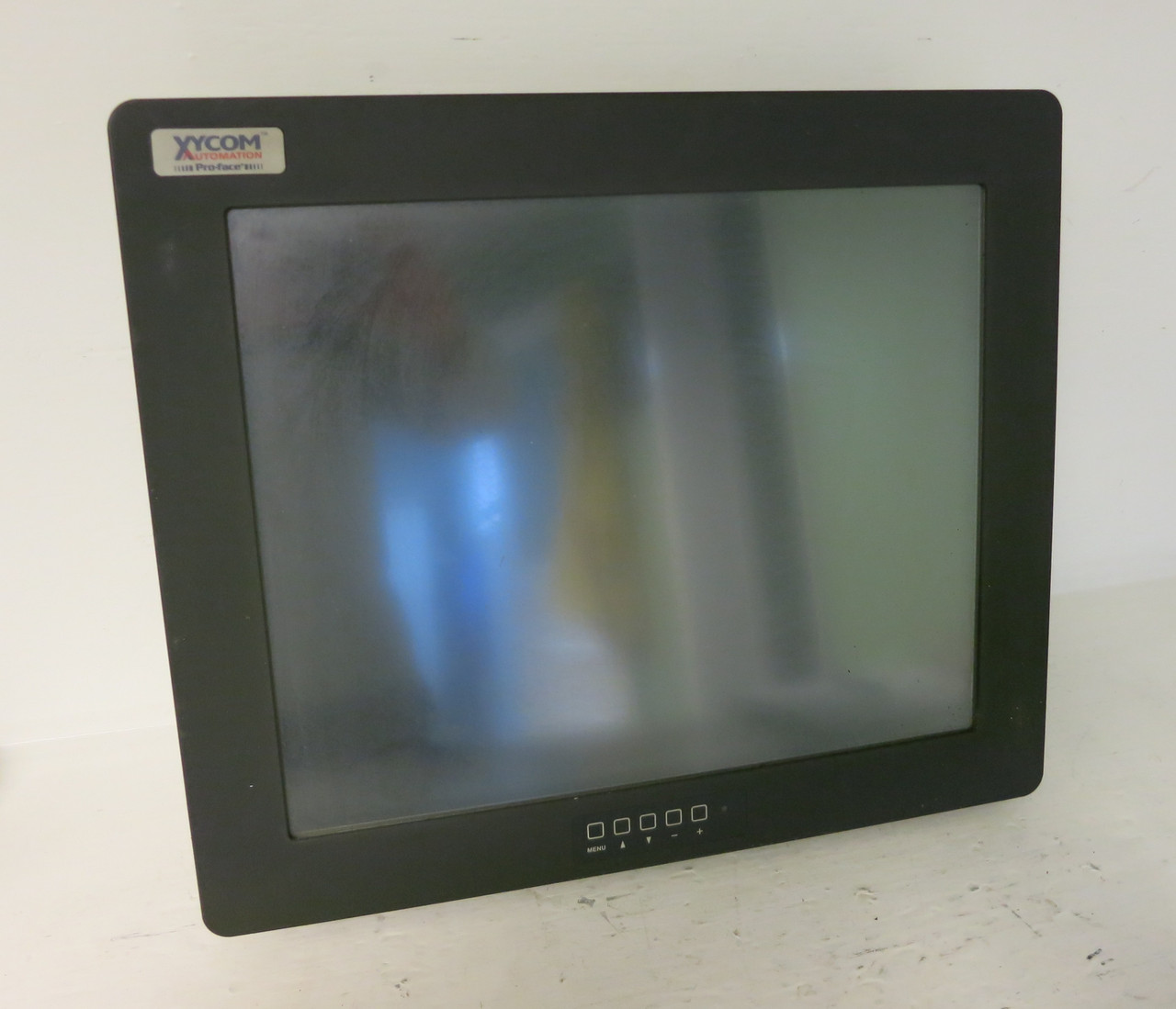 Xycom 5019T-SER Operator Interface Screen Monitor 5019-T Automation Pro-Face (DW4528-1)