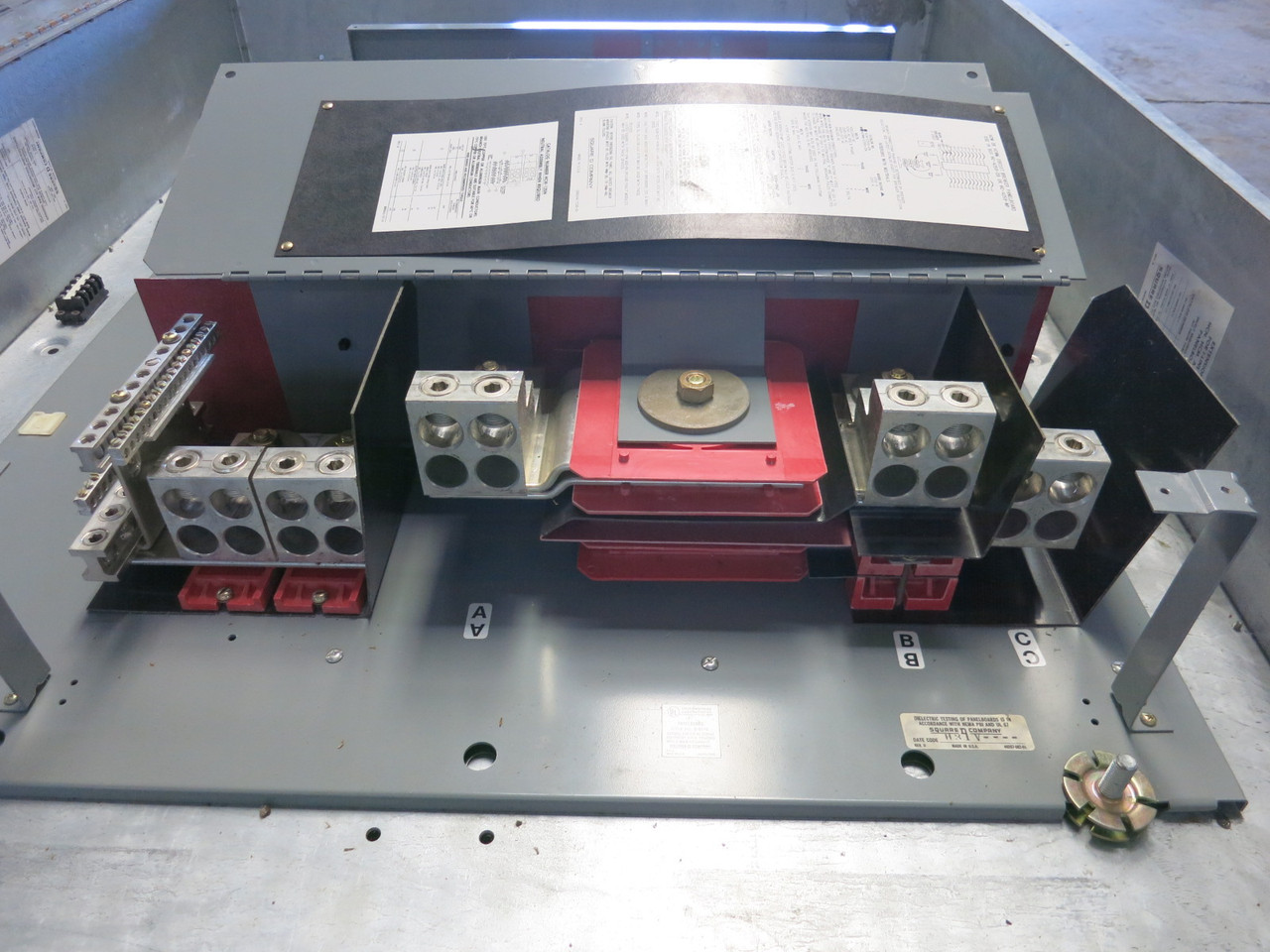 Square D 600 Amp HCW I-Line Panel 208/120V 3PH 4W MLO Main Lug 600A Panelboard (BJ0043-1)