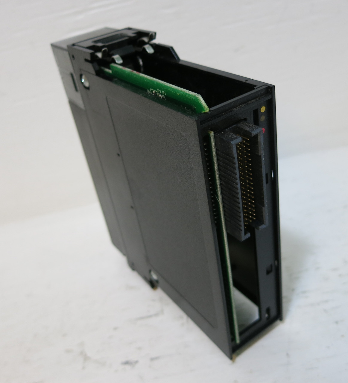 Allen Bradley 1756-IB16I Ser A Rev M01 F/W 3.2 DC Input ControlLogix PLC Module (DW4604-2)