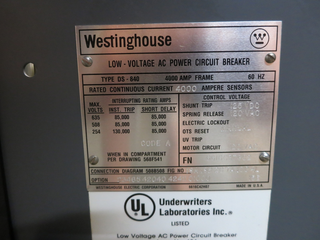 Westinghouse DS-840 4000A Power Breaker T86CLSIG Trip Unit 4000 Amp LSIG DS840 (DW4616-1)