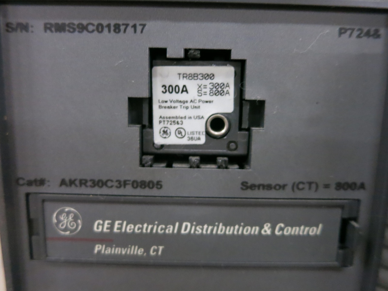 GE AKR-5A-30 800A MO Air Breaker LSIG 300 Amp Plug AKR30C3F0805 General Electric (DW4665-1)