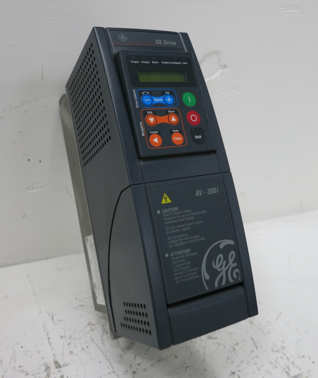 GE 6KAVI43003Y1B2 3HP AC VS Drive AV-300i 3PH 480V Inverter 5.9A 3 HP 6KAV143003 (DW4706-1)