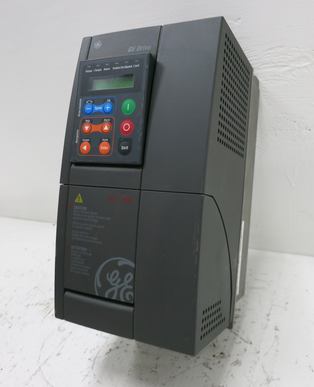 GE 6KAVI43010Y1B2 10HP AC VS Drive AV-300i 3PH 480V Inverter 14A 10 HP 6KAV1 (DW4713-2)