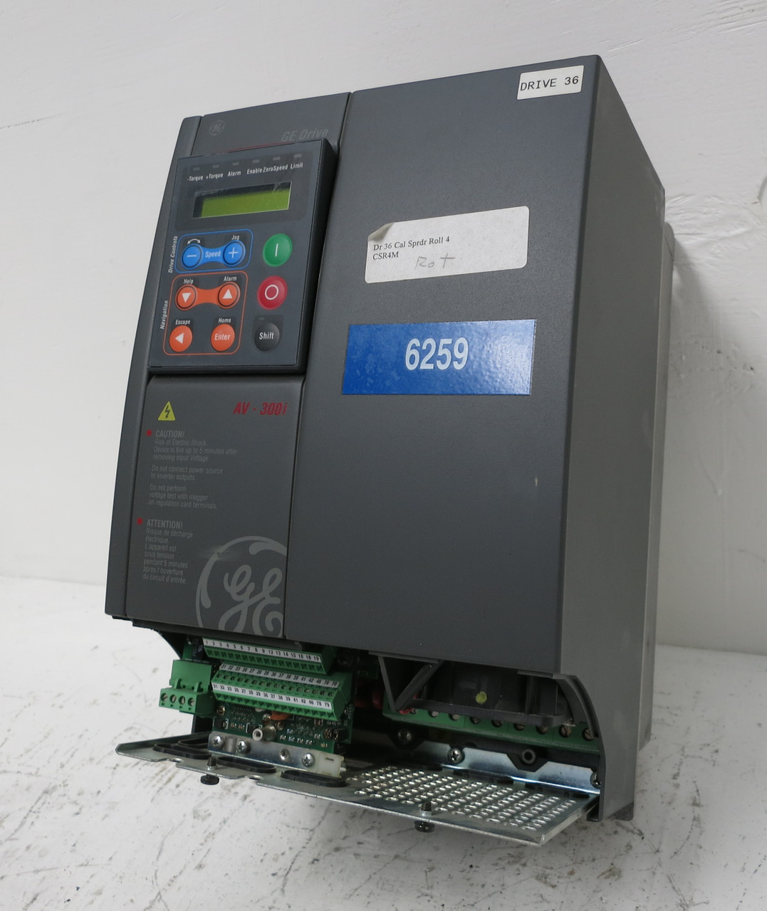 GE 6KAVI43015Y1B2 15HP AC VS Drive AV-300i 3PH 480V Inverter 21A 15 HP 6KAV1 (DW4716-1)