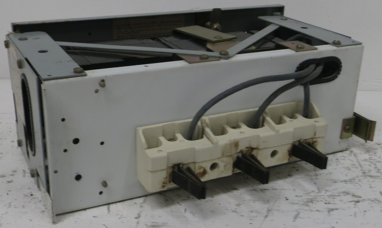 General Electric GE 8000 40A Breaker 6" MCC Feeder Bucket 40 Amp TRI-BREAK (BJ0146-1)