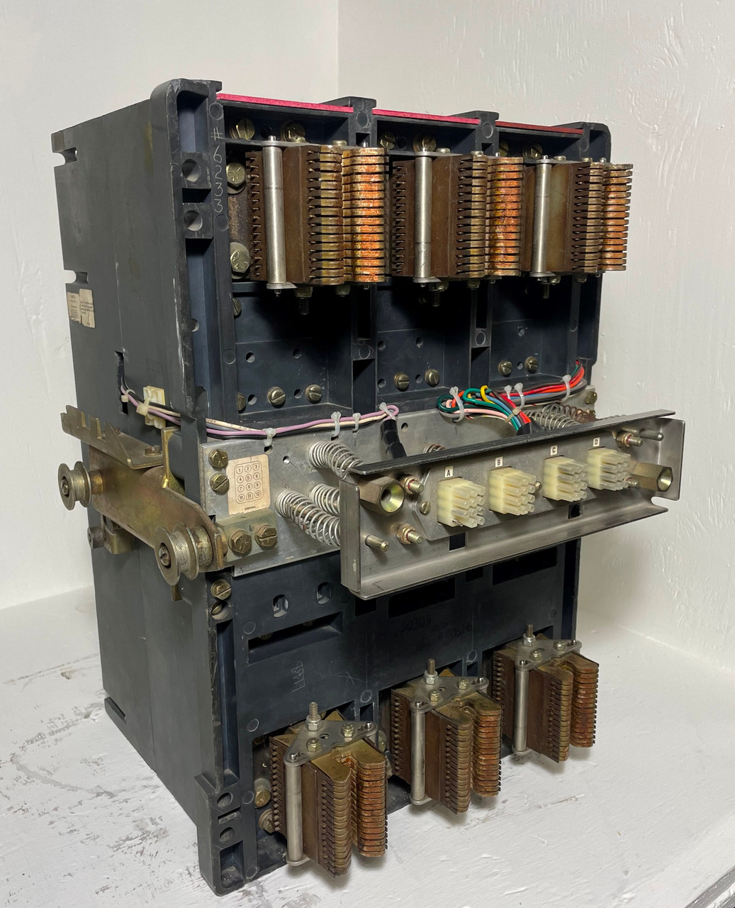 Westinghouse SPB 100 2000A Drawout Pow-R Breaker LSIG 3P 2000 Amp SPB100 Ground (EM4523-1)