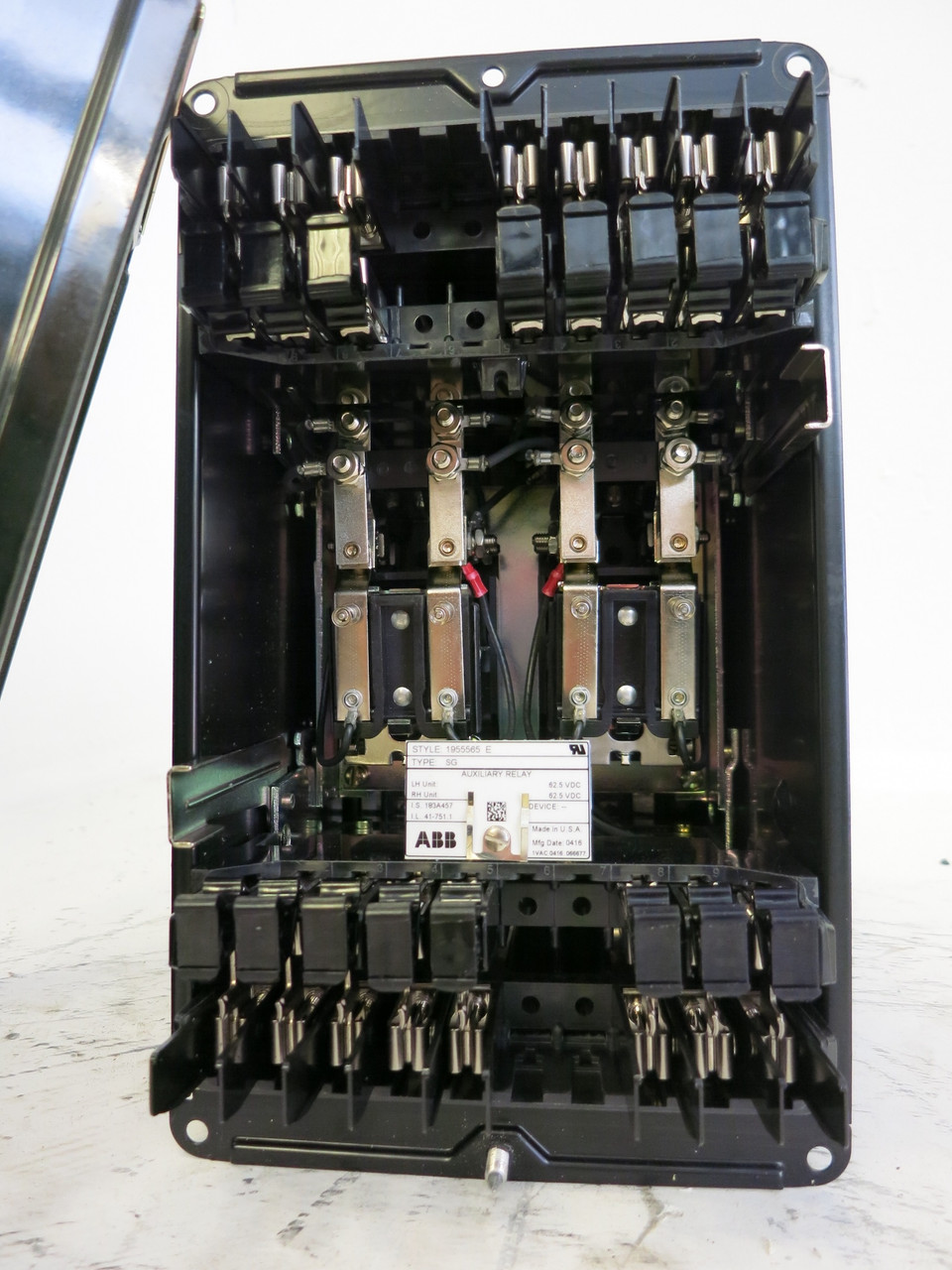 NEW ABB 1955565 E Type SG Auxiliary Relay Module 62.5 VDC (DW4850-1)