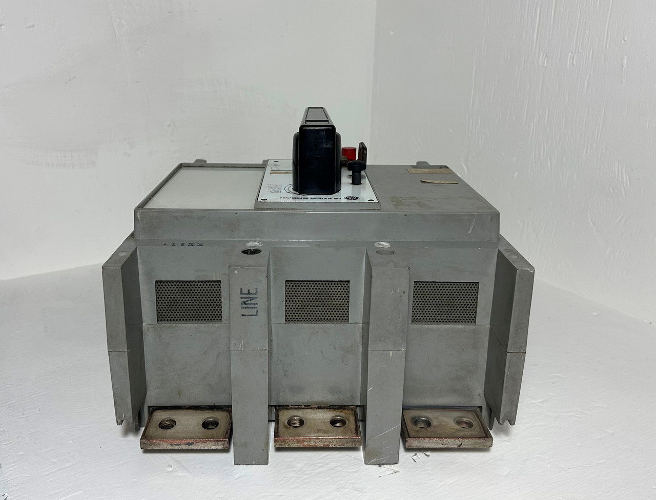 GE TPMM56M 1600A Power Break Circuit Breaker 480/600V 1600 Amp General Electric (EM4587-1)