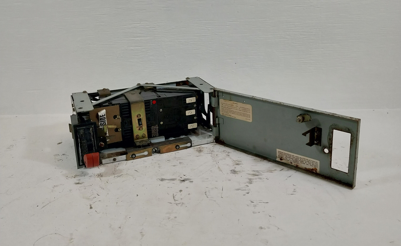 Image of General Electric GE 8000 20A Breaker 6" MCC Feeder Bucket 20 Amp TRI-BREAK