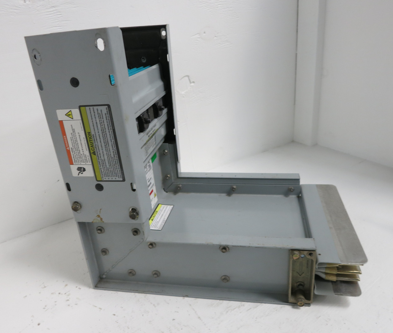 Siemens SX420A10ELED Sentron Busway 2000A 90 Deg Elbow Edge 600V 2000 Amp (DW4926-1)