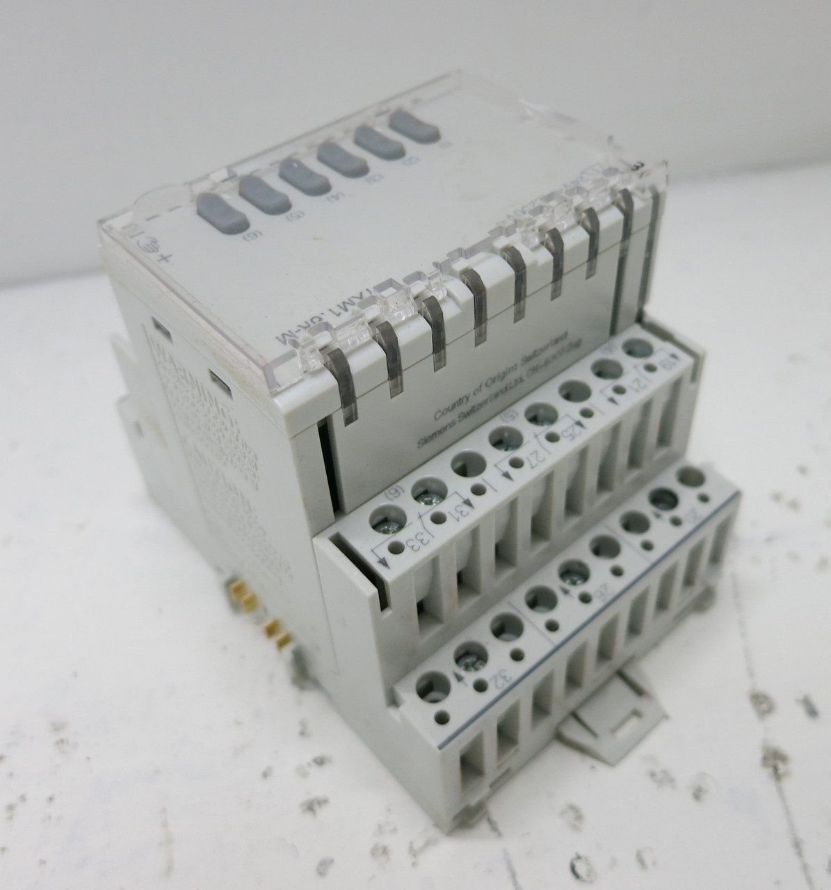 Siemens TXM1.6R-M TX-I/O 6 Relay Output Module APOGEE PLC w/ Override (DW4962-2)