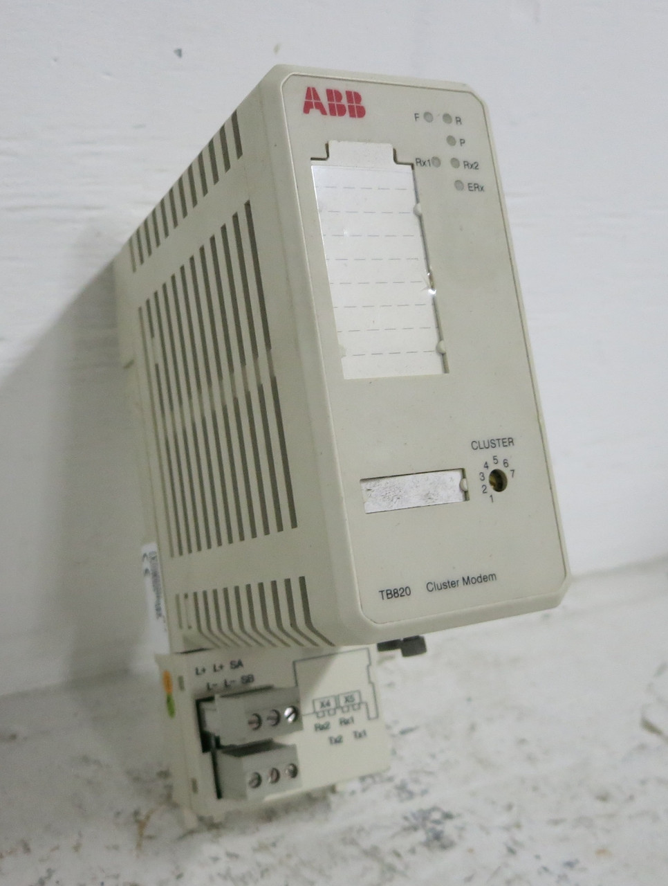 Image of ABB TB820 3BSE008555R1 PR:A S800 Module Bus Cluster Modem PLC