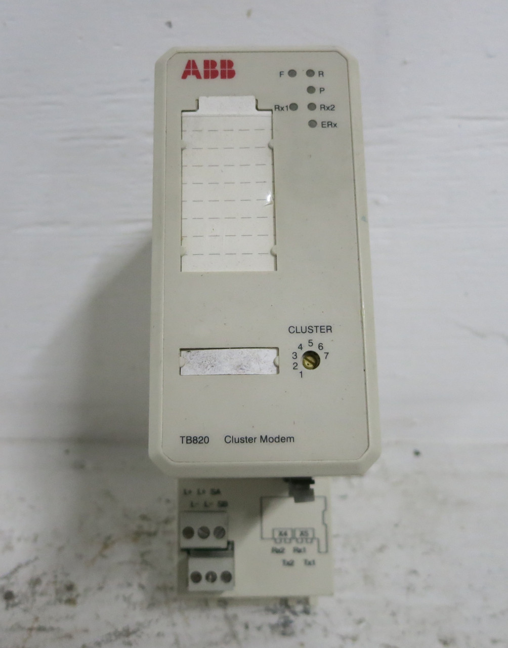 ABB TB820 3BSE008555R1 PR:A S800 Module Bus Cluster Modem PLC (DW4988-1)