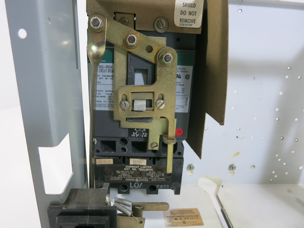 General Electric GE 8000 30A Breaker 12" MCC Feeder Bucket 30 Amp TECL (BJ0263-1)