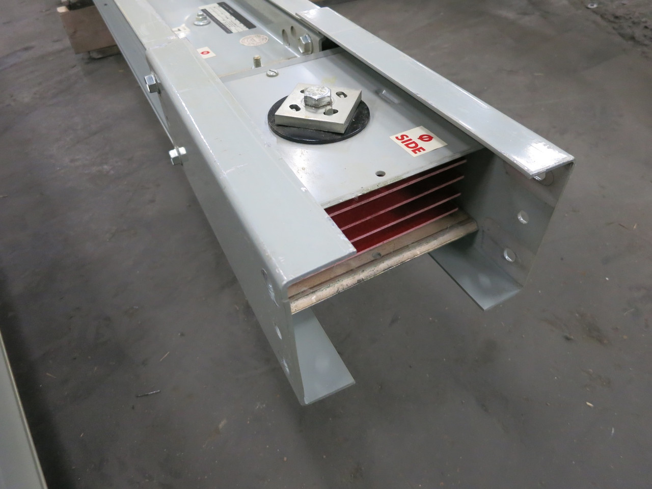 GE Spectra Busway 1600A 96" Copper Feeder 1600 Amp 8 ft Stick 600V 3PH 4W F4HC16 (DW5065-1)