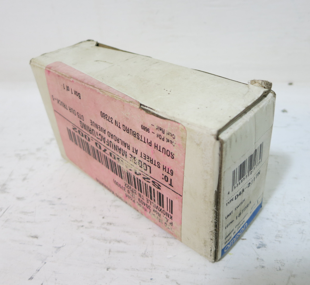 NEW Omron D4A-2717N Limit Switch B600 3,4,4X,6P,13 D4A-0700N Body D4A2717N (DW5090-1)